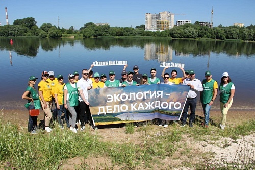 Росприроднадзор принял участие в расчистке берега Волги в Твери