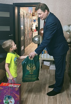 Сотрудники Росприроднадзора исполнили мечту юного нижегородца – участника акции «Елка желаний»