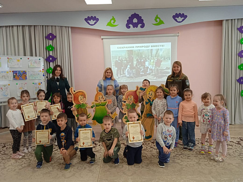 В Казани сотрудники Росприроднадзора провели экологический урок в детском саду