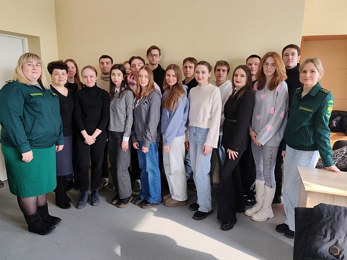 Сотрудники Росприроднадзора побеседовали со студентами Волгоградского государственного университета об экологических проблемах региона