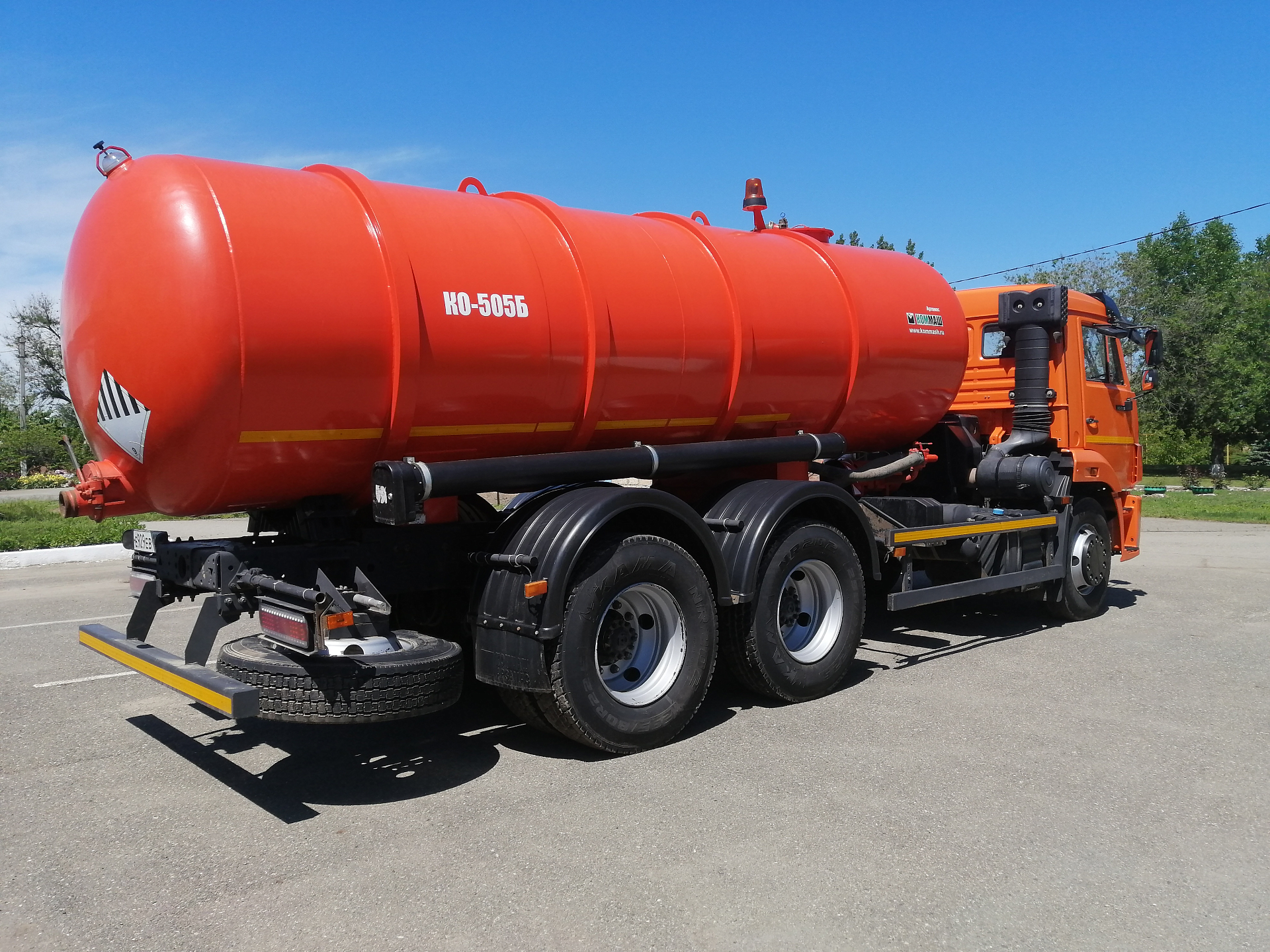 Северо-Кавказским межрегиональным управлением Росприроднадзора выявлены многочисленные факты осуществления транспортирования жидких бытовых отходов без соответствующей лицензии