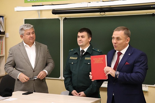 Руководитель Волжско-Камского управления Росприроднадзора посетил  первый в Республике Татарстан экокласс, открытый под эгидой Премии «Экология – дело каждого»