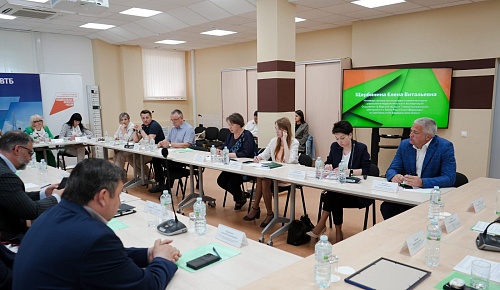 Центрально-Черноземное управление Росприроднадзора приняло участие в круглом столе по вопросам расширенной ответственности производителей в Курске