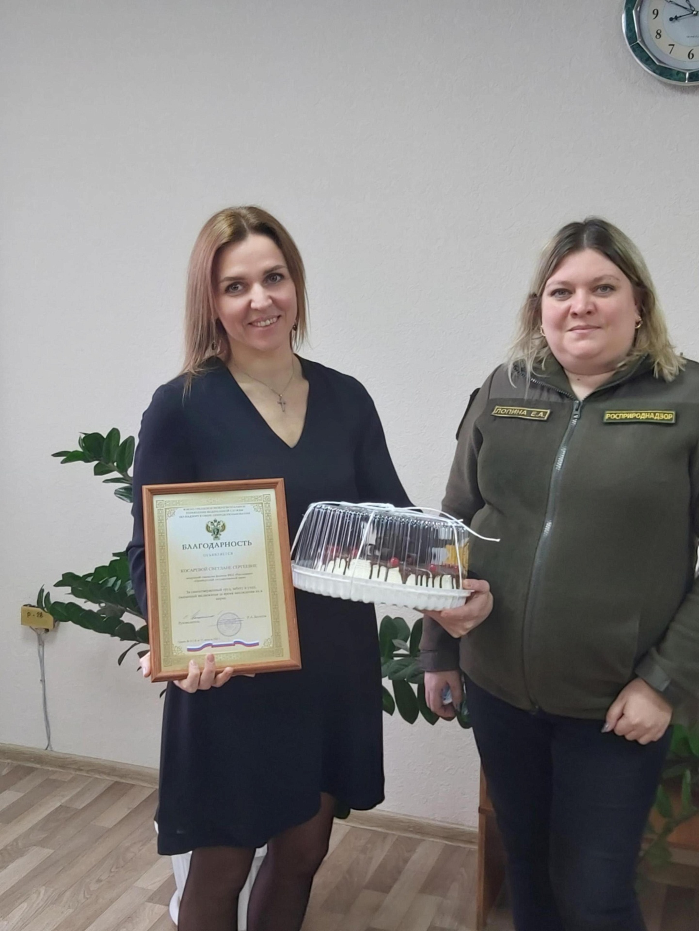 В Оренбурге наградили артистку цирка за спасение медвежат