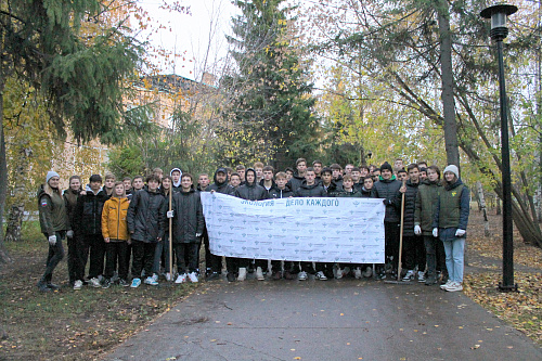 Футболисты спортивной школы Казани вышли на субботник в поддержку Премии «Экология – дело каждого»