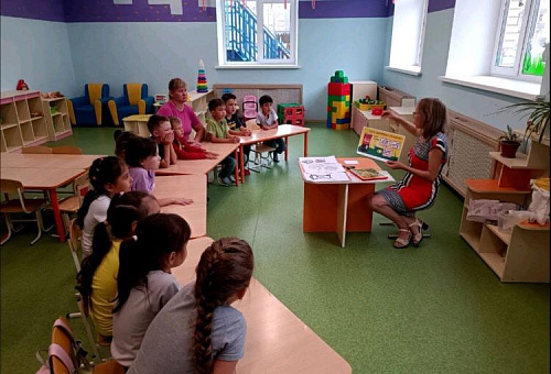 В Чебоксарах для дошкольников провели экологический урок «Батарейки, сдавайтесь!»