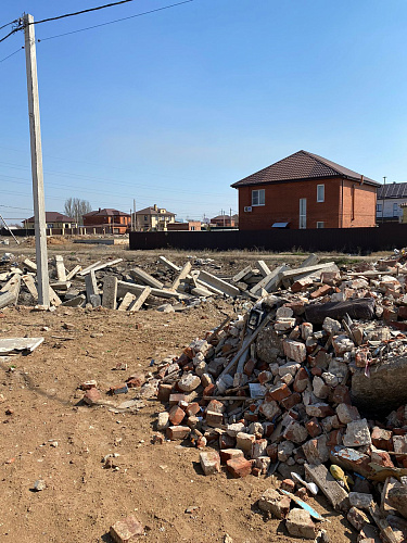 В Астраханской области виновный в сбросе строительных отходов на почву привлечен к административной ответственности 