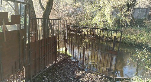 В реке Десна установлено превышение допустимой концентрации загрязняющих веществ и ограничение доступа к водному объекту