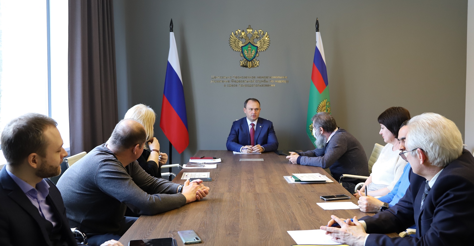 Руководитель Центрально-Черноземного Росприроднадзора Алексей Карякин провел рабочую встречу с экспертами государственной экологической экспертизы федерального уровня 