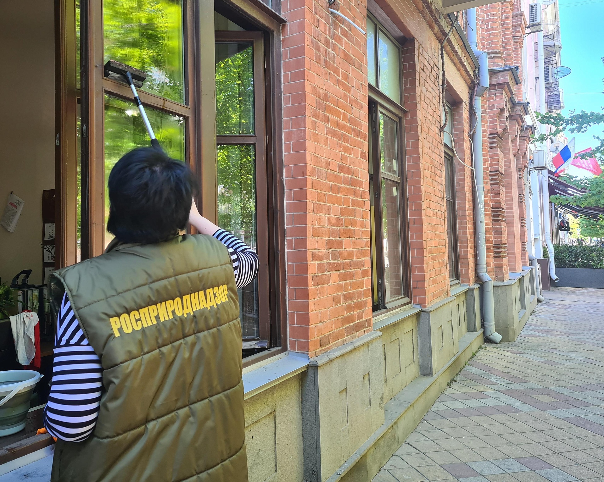 Сотрудники Управления провели субботник в преддверии 1 Мая