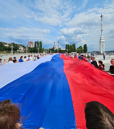 В Воронеже сотрудники Центрально-Черноземного управления Росприроднадзора приняли участие в масштабном праздничном мероприятии, посвященном Дню России