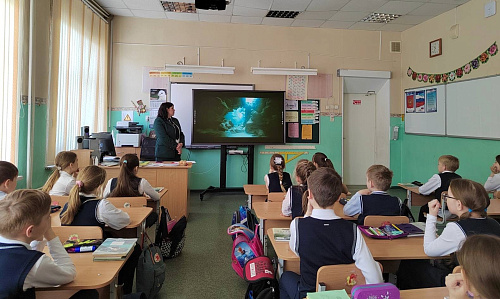 Сотрудники Росприроднадзора провели экологические уроки для пермских школьников