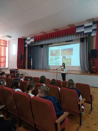 Сотрудники ФГБУ «ЦЛАТИ по УФО» провели урок экологии для школьников Екатеринбурга