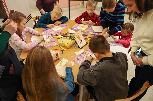 Сотрудники Центрально-Черноземного управления Росприроднадзора и специалисты ЦЛАТИ по Воронежской области приняли участие в интерактивной программе «Страна в сердце, семья в душе» в рамках акции «Россия – семья семей»