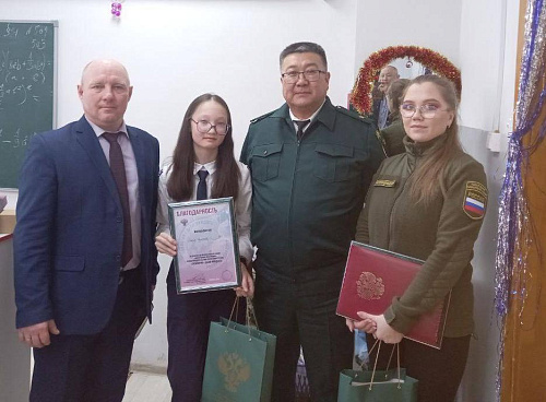 В Бурятии Забайкальский Росприроднадзор поздравил ребят за участие в акции  «Новогодняя Экоигрушка