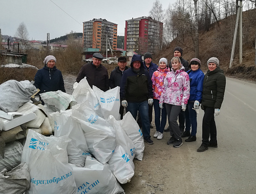 Сотрудники Росприроднадзора приняли участие в акция «Зеленая весна-2021» в Горно-Алтайске