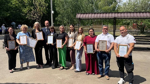 Сотрудники Росприроднадзора приняли участие в торжественном мероприятии, посвящённом Дню эколога.