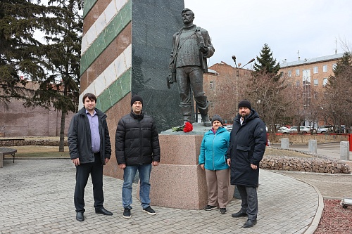 Сотрудники Енисейского управления Росприроднадзора поздравили с профессиональным праздником геологов 