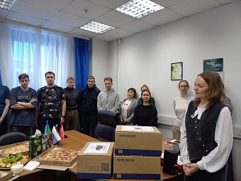 Коллектив филиала ЦЛАТИ по УФО по ХМАО – Югре собрал посылки для бойцов СВО
