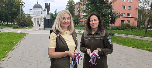 Сотрудники Росприроднадзора в Нижегородской области и в Мордовии присоединились к празднованию Дня флага России