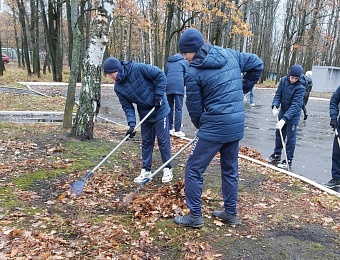 Сотрудники Росприроднадзора и юные футболисты Саранска провели совместный субботник
