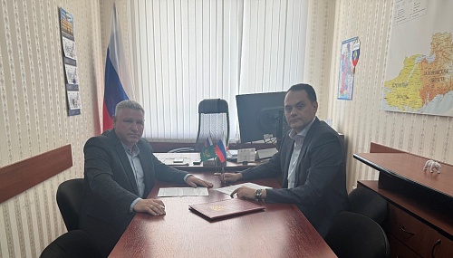 Руководитель Приазовского межрегионального управления Росприроднадзора А.В. Соколов и директор ФГБУ "Дирекция особо охраняемых природных территорий (ООПТ) Херсонской области"        Д.В. Мещеряков заключили соглашение об информационном взаимодействии. 