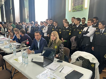 Сотрудники Нижне-Волжского управления Росприроднадзора приняли участие в ярмарке вакансий Астраханского технического университета