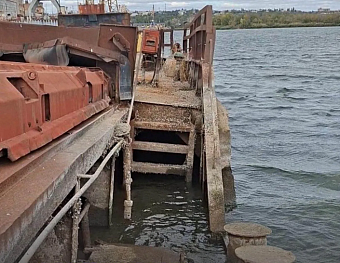 Ущерб от затопленных барж в реке Северский Донец оценен в 370 млн рублей