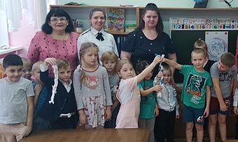 В Вологде сотрудники Росприроднадзора провели для дошколят занятие по экологическому просвещению
