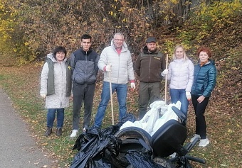 Сотрудники Росприроднадзора приняли участие в общегородском субботнике в Перми