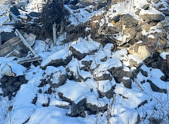 В водоохранной зоне реки Кубань выявлена свалка строительных отходов