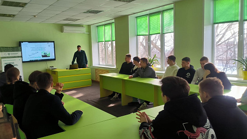 Сотрудники Росприроднадзора провели встречу со студентами Курского государственного политехнического колледжа
