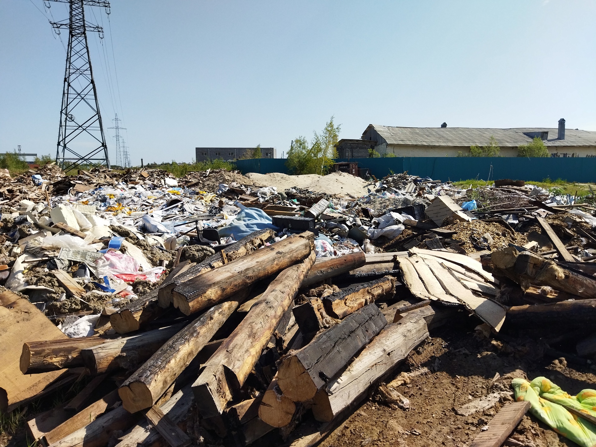 Росприроднадзор добивается добровольного возмещения вреда от несанкционированного размещения отходов