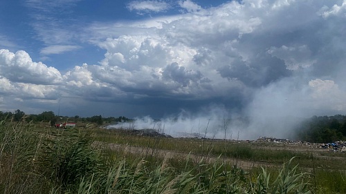 Росприроднадзор проводит проверку по факту горения полигона ТКО, расположенного на территории Богучарского района Воронежской области
