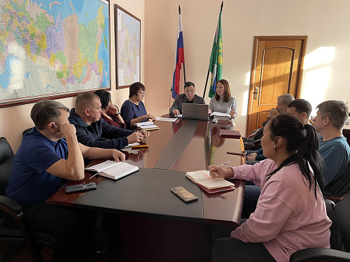 Заместитель руководителя Никита Андреев провел совещание с внештатными экспертами и руководителями экспертных комиссий государственной экологической экспертизы. 