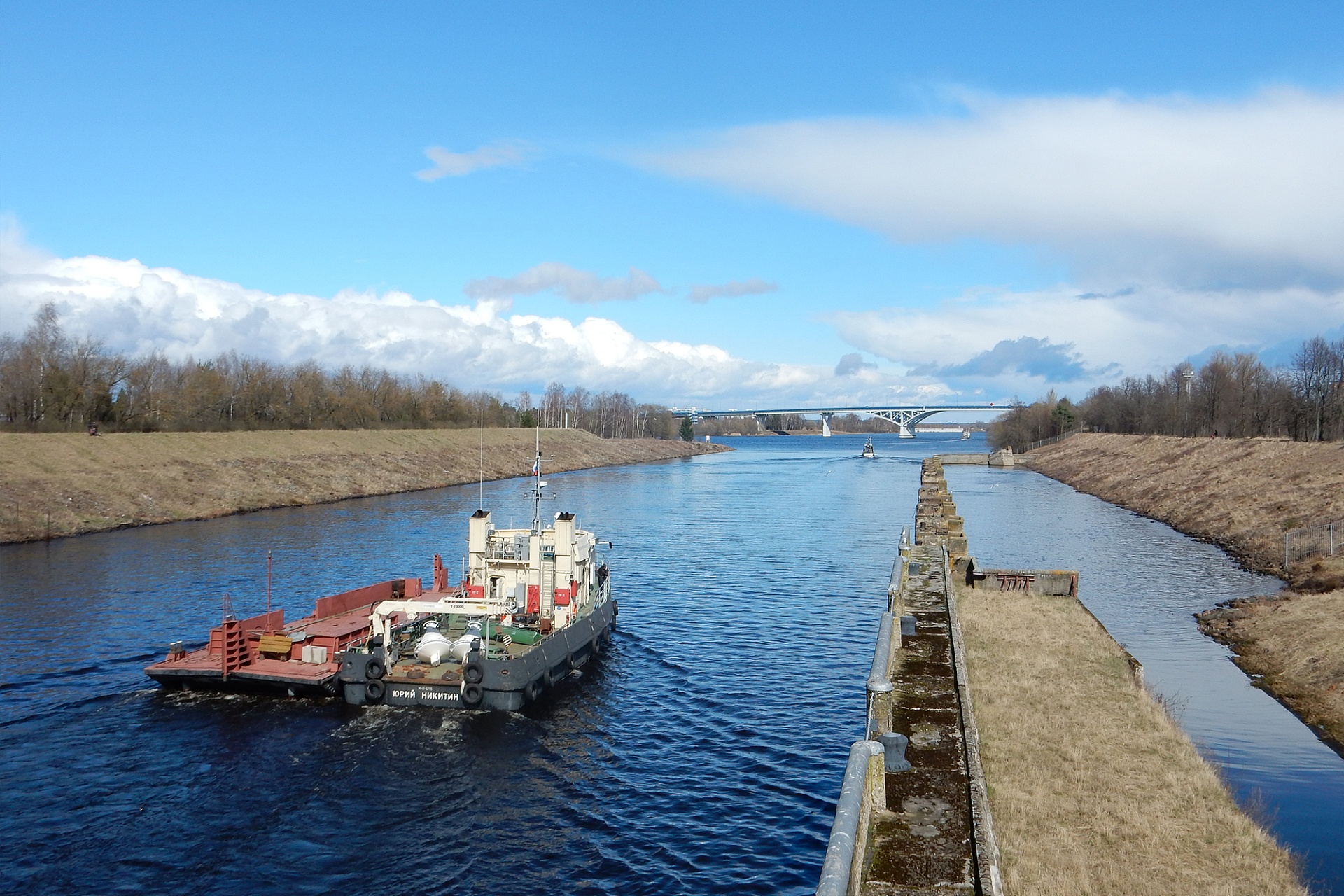 Межрегиональное управление Росприроднадзора по Астраханской и Волгоградской областям инициировало досрочное прекращение договора на использование акватории реки Волги 