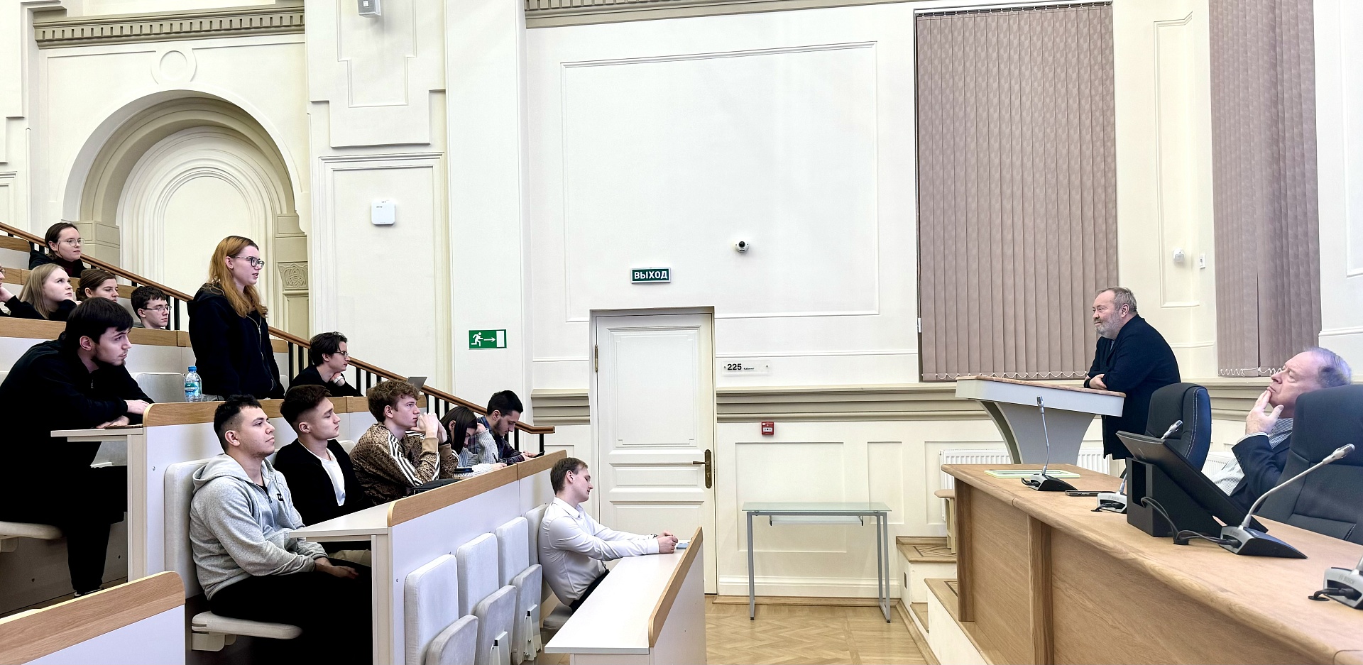 Руководитель СЗМУ Росприроднадзора встретился со студентами юридического факультета Северо-Западного института управления – филиала РАНХиГС