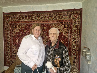 Ветеранов Великой Отечественной войны поздравили с Днем Победы в Алтайском крае