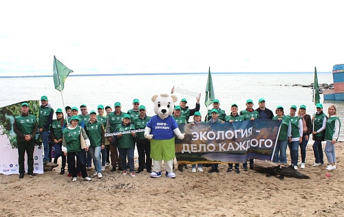 Сотрудники ФГБУ «ЦЛАТИ по СФО» приняли участие в уборке берега Новосибирского водохранилища