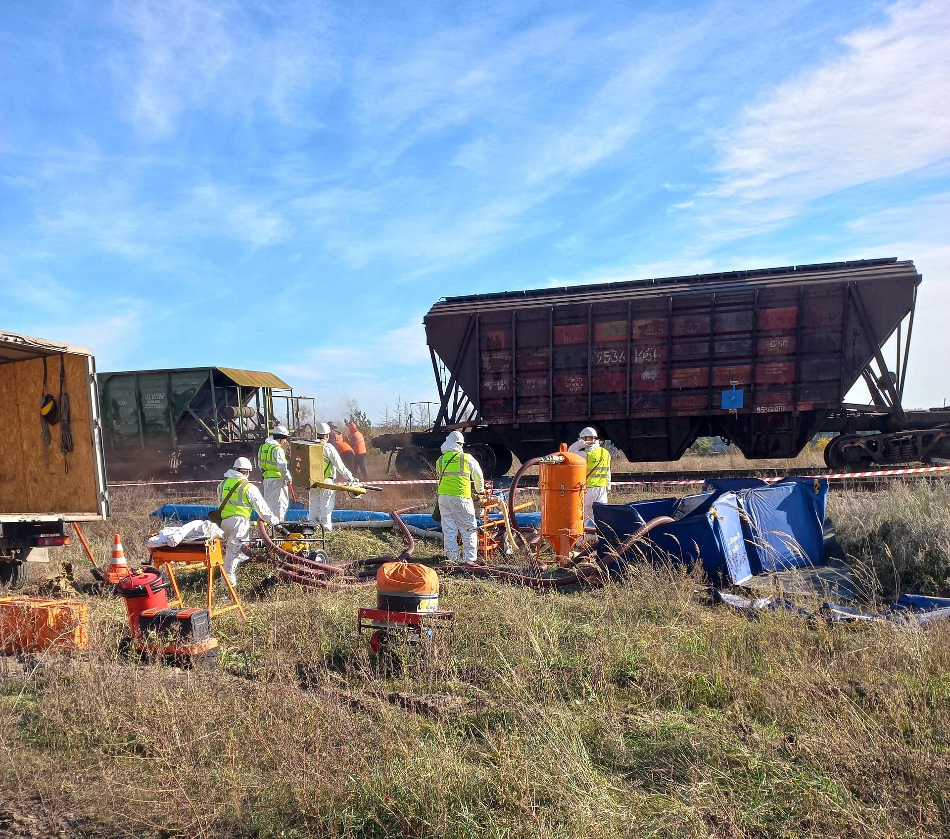 Центрально-Черноземное управление Росприроднадзора приняло участие в учениях по ликвидации последствий разлива нефтепродуктов на рельеф местности